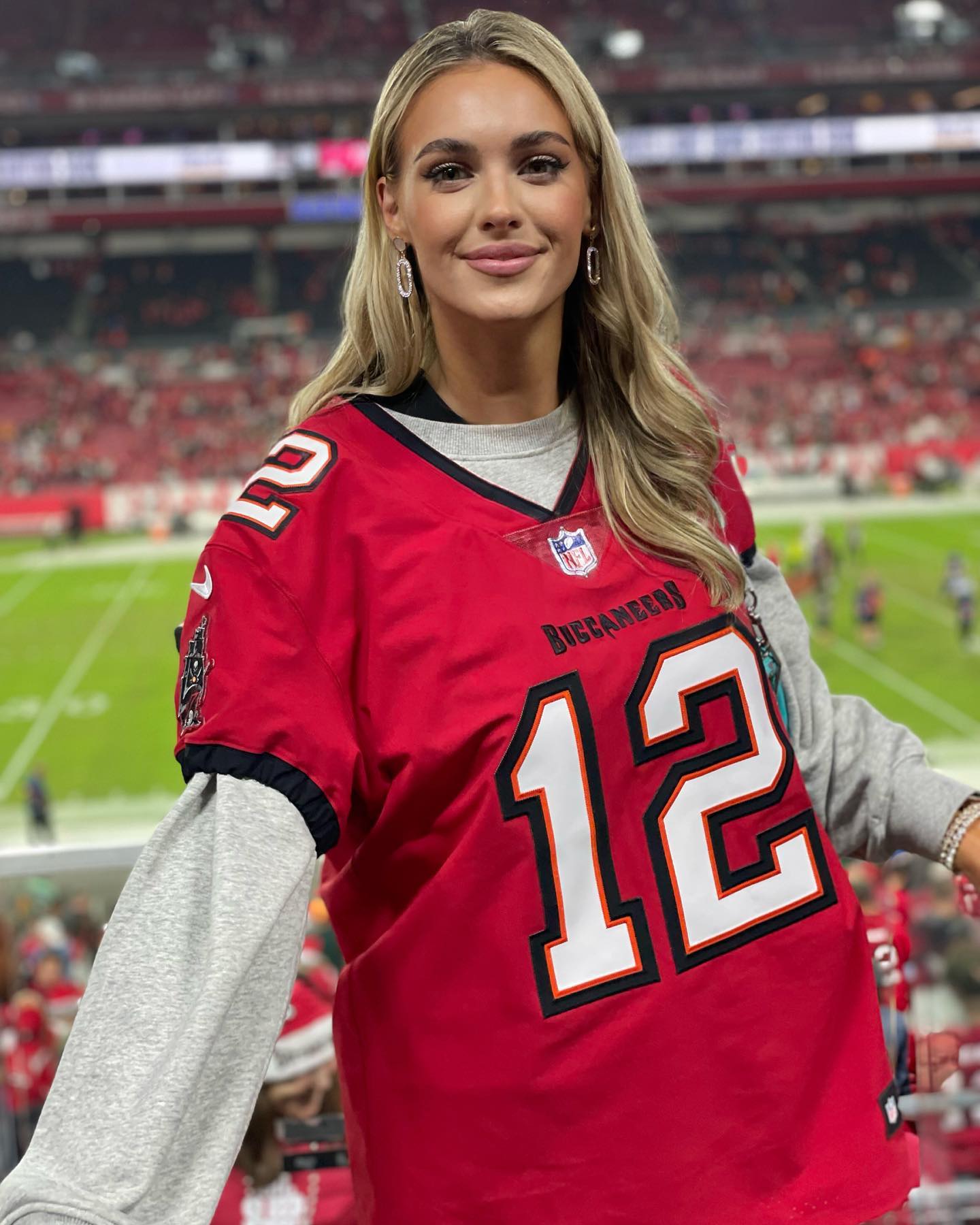 Veronika Rajek attended a Tom Brady match wearing his merch at the game night.